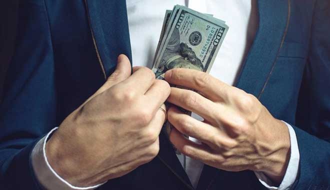 İki günde 2 milyar dolar arttı! Vatandaşın elindeki dolar rekor kırdı